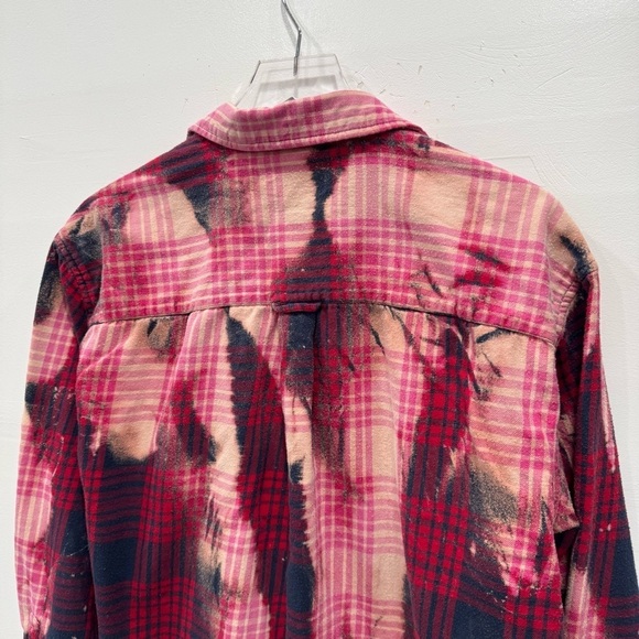 Franklin Flannels Upcycled Plaid Long Sleeve Button Down Shirt Tie-Fye Distress - Picture 8 of 8